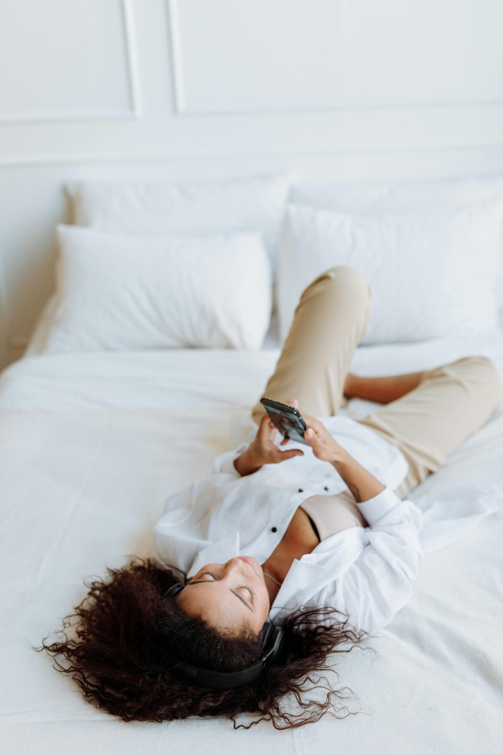 Calm vs Headspace for Sleep: Discover the Surprisingly Powerful Winner